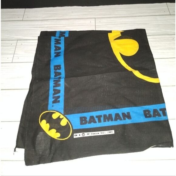 Vintage DC Comics Inc. Batman Graphic Print Bandana Handkerchief USA 1989 - Picture 2 of 8